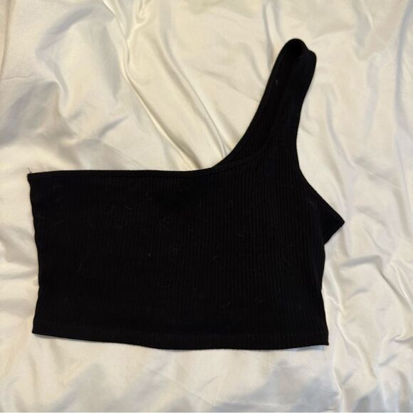 Black one shoulder tank crop top - Picture 3 of 5